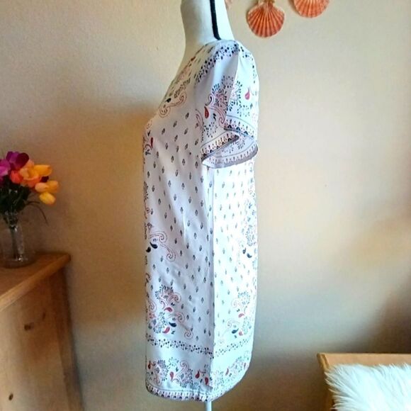 Abercrombie & Fitch all lined cute off white dress - Picture 2 of 6